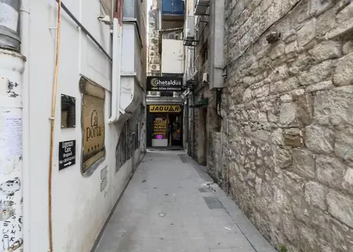 Pensionat Silver Gate Rooms-diocletian's Palace 3*