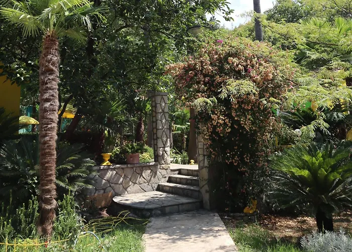 Silver Gate Rooms-diocletian's Palace Pensionat 3*